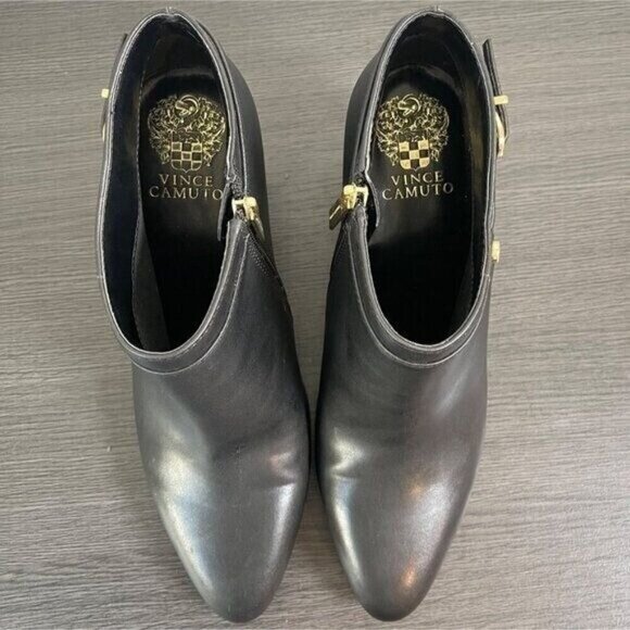 Vince Camuto Coorin Black Leather Ankle Boots 9.5 Gold Zip Block Heel Timeless - Picture 6 of 12